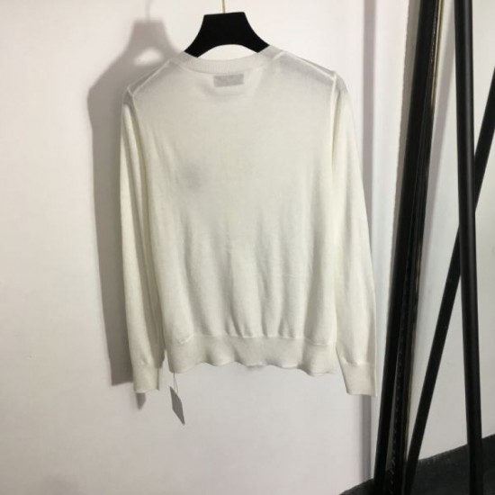 HERMES Knit Cardigan 2024FW Must-buy for adults this fall/winter HERMES Knit Cardigan 2024FW Must-buy for adults this fall/winter