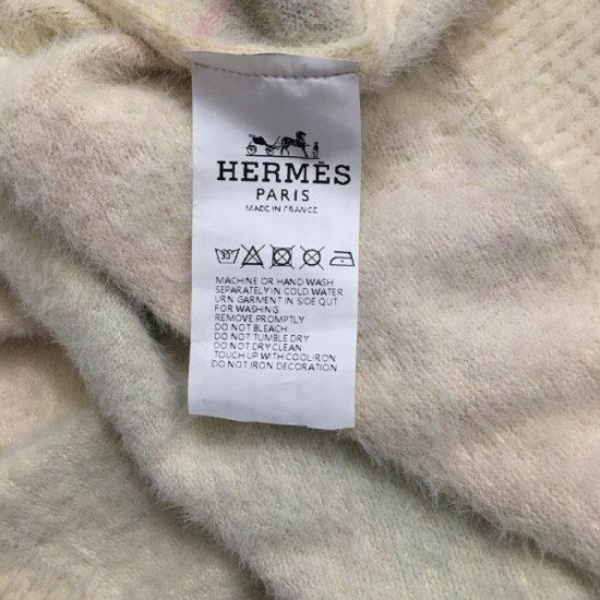 HERMES Pullover knit 2024FW Elegant autumn feel HERMES Pullover knit 2024FW Elegant autumn feel