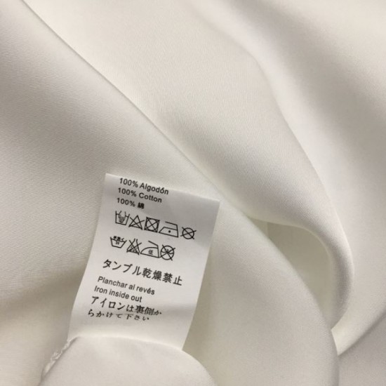 2024SS long sleeve shirt LOEWE continues to be a popular item 2024SS long sleeve shirt LOEWE continues to be a popular item