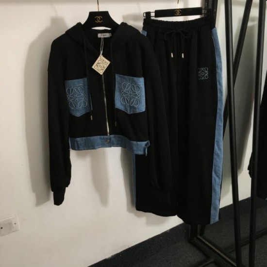LOEWE Top and bottom set 2024FW Fans flock to the new fall item LOEWE Top and bottom set 2024FW Fans flock to the new fall item