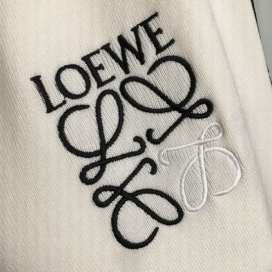 LOEWE Top and bottom set 2024FW New autumn items that will make you fall in love with them one after another LOEWE Top and bottom set 2024FW New autumn items that will make you fall in love with them one after another