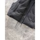 LOEWE Vest 2024FW Elegant, neat, and highly likable LOEWE Vest 2024FW Elegant, neat, and highly likable