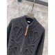 LOEWE Knit Cardigan 2024FW A must-see fall/winter item for fans LOEWE Knit Cardigan 2024FW A must-see fall/winter item for fans
