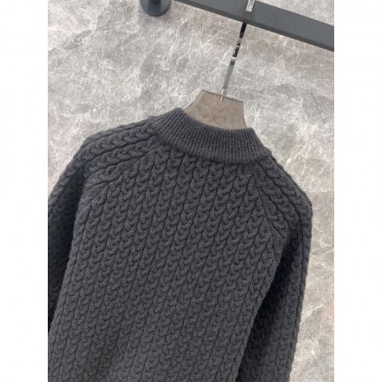 LOEWE Knit Cardigan 2024FW A must-see fall/winter item for fans LOEWE Knit Cardigan 2024FW A must-see fall/winter item for fans