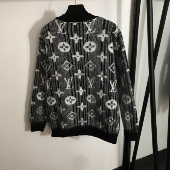 LOUIS VUITTON Cardigan coat 2024FW I want it in advance for autumn LOUIS VUITTON Cardigan coat 2024FW I want it in advance for autumn