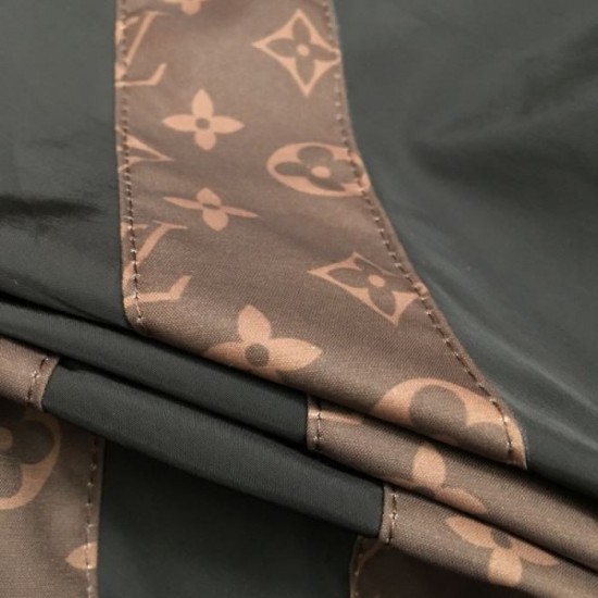 LOUIS VUITTON Trench coat 2024FW A strong sense of neatness LOUIS VUITTON Trench coat 2024FW A strong sense of neatness
