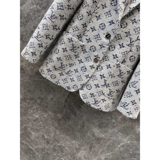 LOUIS VUITTON Louis Vuitton coat 2024FW Very easy to incorporate LOUIS VUITTON Louis Vuitton coat 2024FW Very easy to incorporate