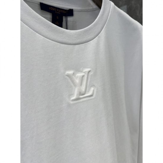 LOUIS VUITTON Long sleeve T-shirt 2024FW A must-see for those who missed out on buying this season! LOUIS VUITTON Long sleeve T-shirt 2024FW A must-see for those who missed out on buying this season!
