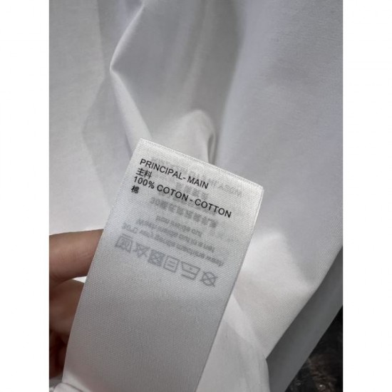 LOUIS VUITTON Long sleeve T-shirt 2024FW A must-see for those who missed out on buying this season! LOUIS VUITTON Long sleeve T-shirt 2024FW A must-see for those who missed out on buying this season!