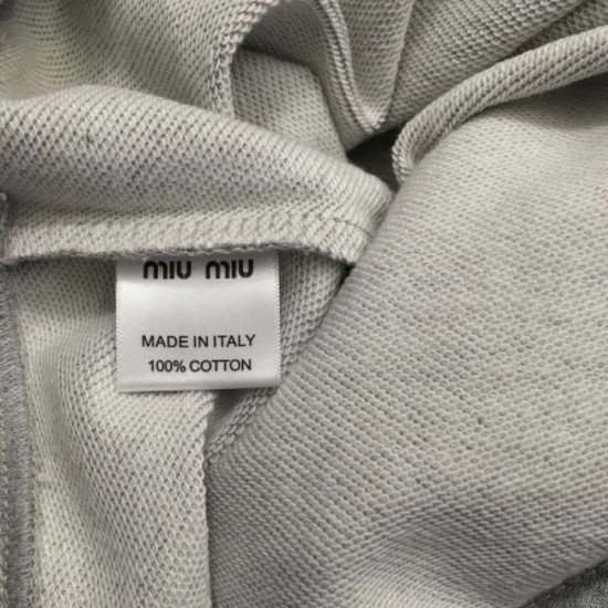 MIU MIU Top and bottom set 2024FW No. 1 in total cumulative sales MIU MIU Top and bottom set 2024FW No. 1 in total cumulative sales