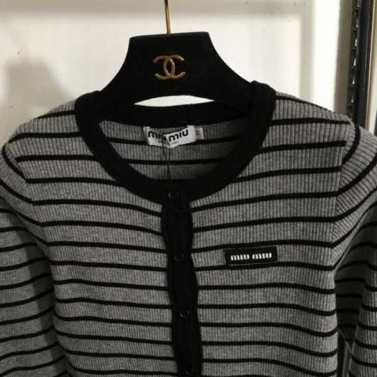 MIU MIU Long Sleeve Knit 2024FW Popular Sale 100% New MIU MIU Long Sleeve Knit 2024FW Popular Sale 100% New