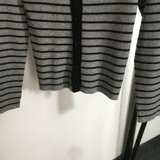 MIU MIU Long Sleeve Knit 2024FW Popular Sale 100% New MIU MIU Long Sleeve Knit 2024FW Popular Sale 100% New
