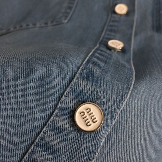 MIU MIU Miu Miu Denim Shirt 2024FW Fall/Winter Super Popular Sold Out Immediately MIU MIU Miu Miu Denim Shirt 2024FW Fall/Winter Super Popular Sold Out Immediately
