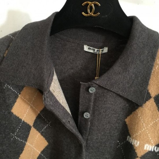 MIU MIU Pullover knit 2024FW Super rare Hard to obtain MIU MIU Pullover knit 2024FW Super rare Hard to obtain
