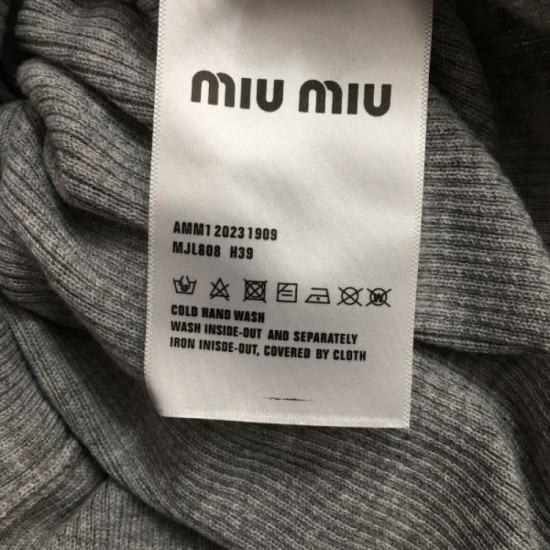 MIU MIU Long sleeve knit 2024FW Popular autumn/winter new item every year MIU MIU Long sleeve knit 2024FW Popular autumn/winter new item every year