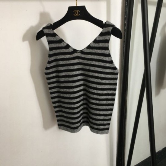 MIU MIU Miu Miu Knit Set 2024FW New Product ☆ Sure to be sold out MIU MIU Miu Miu Knit Set 2024FW New Product ☆ Sure to be sold out