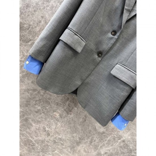MIU MIU Miu Miu coat 2024FW A popular item every year MIU MIU Miu Miu coat 2024FW A popular item every year