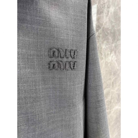 MIU MIU coat 2024FW Transform into a beautiful outfit MIU MIU coat 2024FW Transform into a beautiful outfit