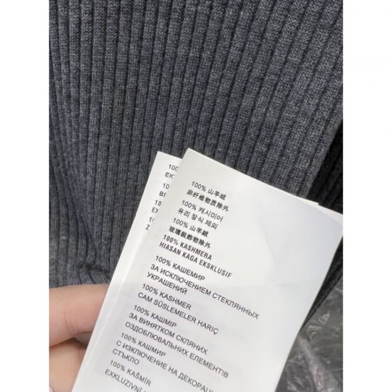 MIU MIU Pullover knit 2024FW Comfortable size MIU MIU Pullover knit 2024FW Comfortable size