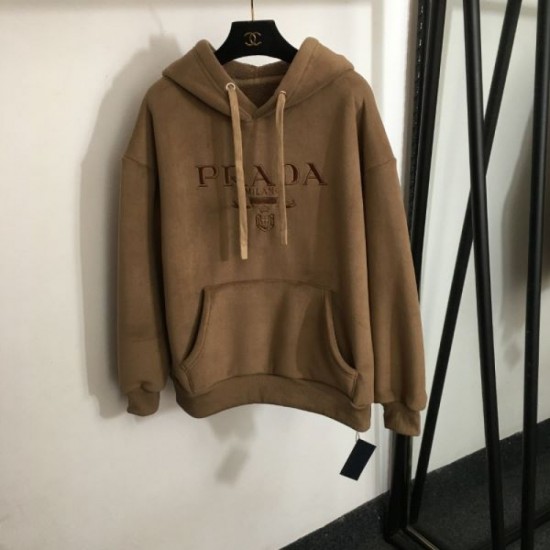 PRADA Prada Parka 2024FW A winter new item that is sure to be a hit this season PRADA Prada Parka 2024FW A winter new item that is sure to be a hit this season