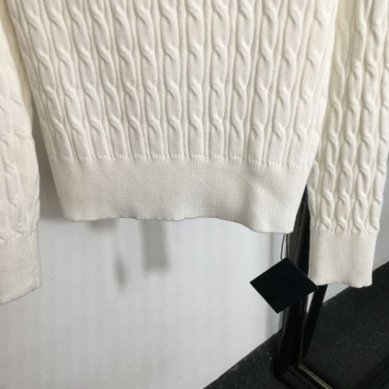 PRADA Prada long sleeve knit 2024FW New winter items that will make you fall in love with it one after another PRADA Prada long sleeve knit 2024FW New winter items that will make you fall in love with it one after another