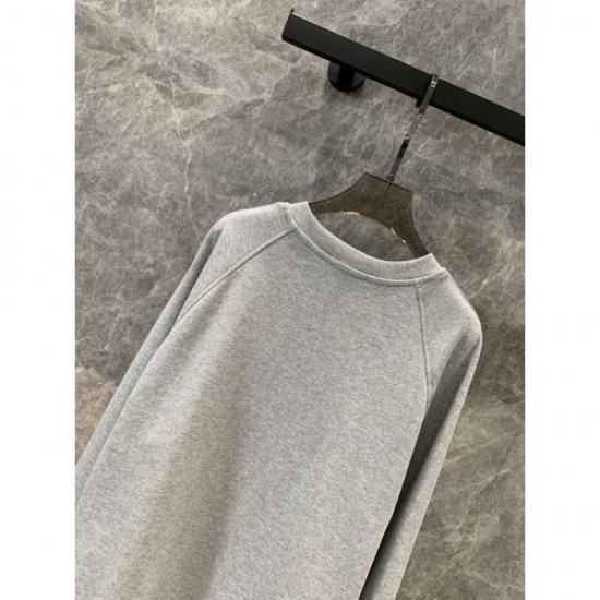 PRADA Pullover 2024FW Used by celebrities and celebrities PRADA Pullover 2024FW Used by celebrities and celebrities