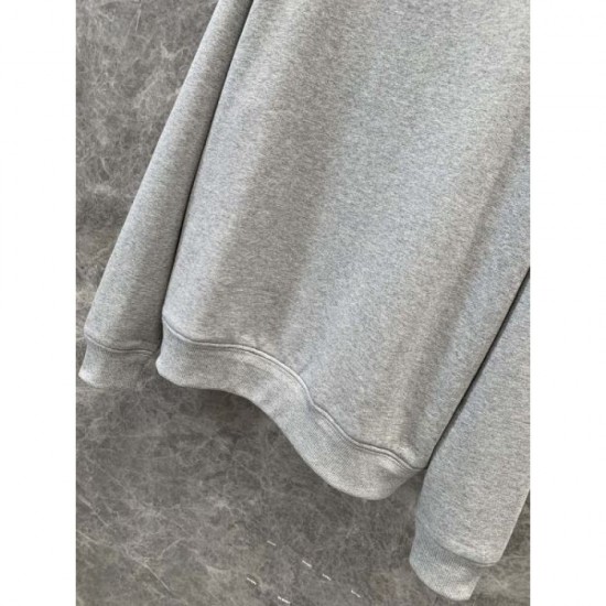 PRADA Pullover 2024FW Used by celebrities and celebrities PRADA Pullover 2024FW Used by celebrities and celebrities