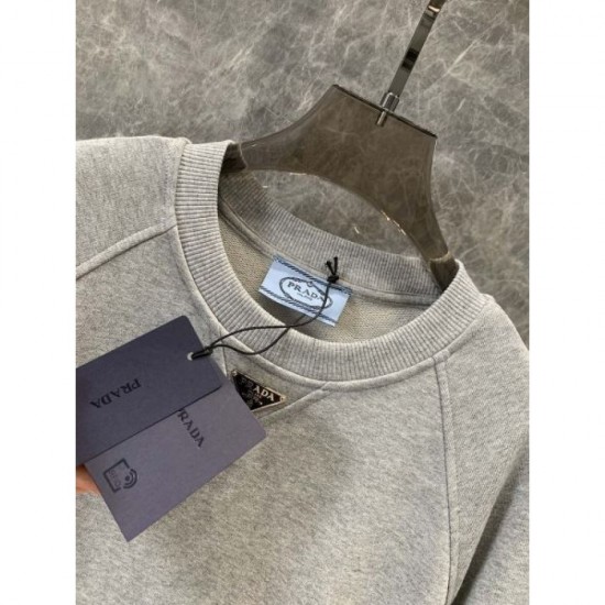 PRADA Pullover 2024FW Used by celebrities and celebrities PRADA Pullover 2024FW Used by celebrities and celebrities