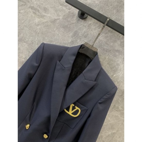 VALENTINO Coat 2024FW Active in every season VALENTINO Coat 2024FW Active in every season