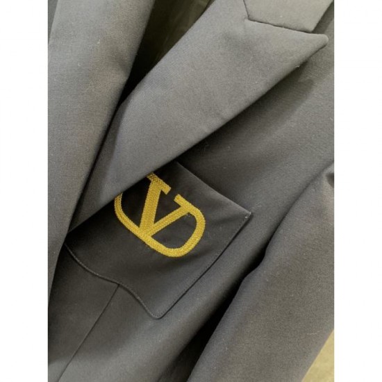 VALENTINO Coat 2024FW Active in every season VALENTINO Coat 2024FW Active in every season