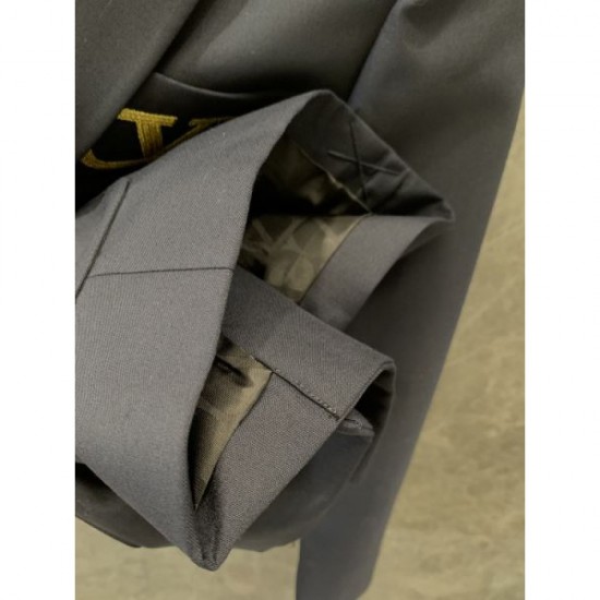 VALENTINO Coat 2024FW Active in every season VALENTINO Coat 2024FW Active in every season