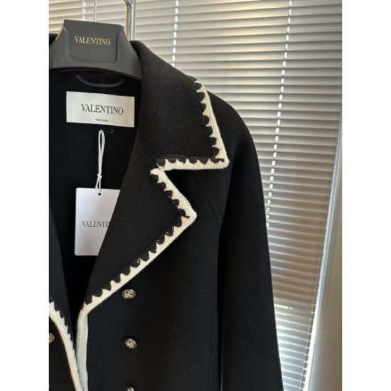 VALENTINO Coat 2024FW Ignite its popularity VALENTINO Coat 2024FW Ignite its popularity