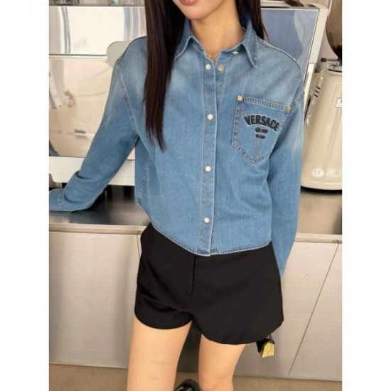 VERSACE Versace Denim Shirt 2024FW Half Price SALE Hard to Get VERSACE Versace Denim Shirt 2024FW Half Price SALE Hard to Get