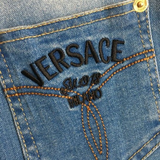 VERSACE Versace Denim Shirt 2024FW Half Price SALE Hard to Get VERSACE Versace Denim Shirt 2024FW Half Price SALE Hard to Get