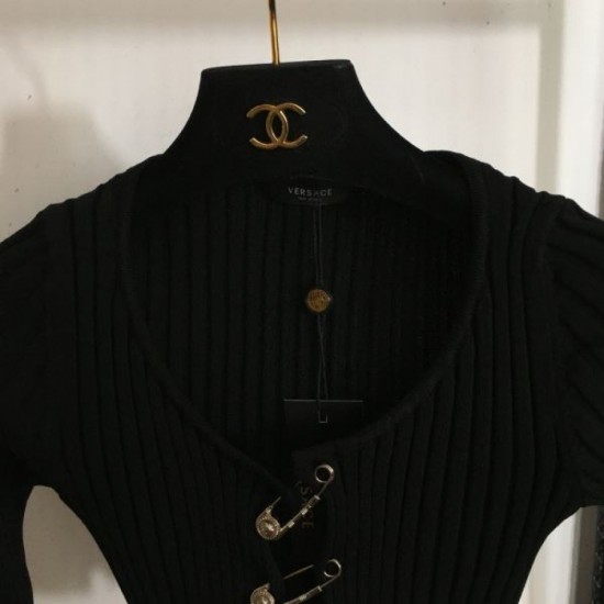 VERSACE Knit Cardigan 2024FW Latest Fall/Winter Trends VERSACE Knit Cardigan 2024FW Latest Fall/Winter Trends