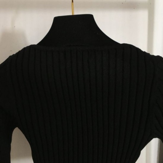 VERSACE Knit Cardigan 2024FW Latest Fall/Winter Trends VERSACE Knit Cardigan 2024FW Latest Fall/Winter Trends