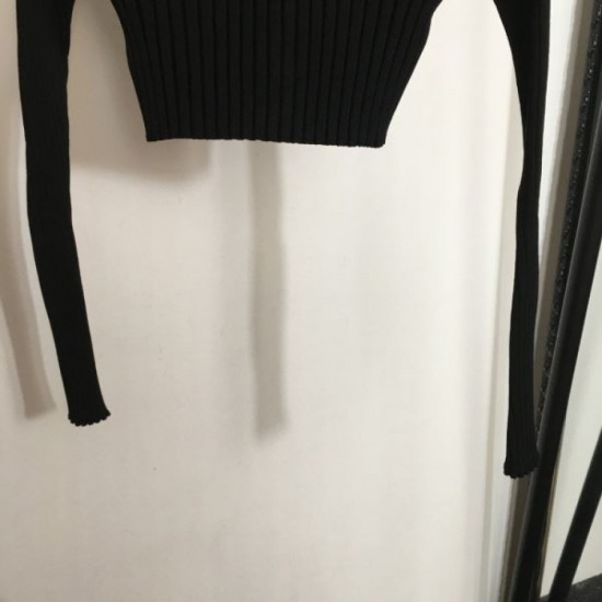 VERSACE Knit Cardigan 2024FW Latest Fall/Winter Trends VERSACE Knit Cardigan 2024FW Latest Fall/Winter Trends
