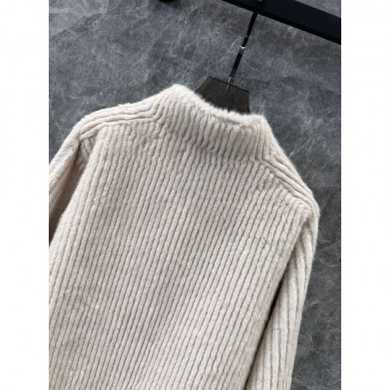 YSL Yves Saint Laurent Coat 2024FW New limited edition is gaining popularity YSL Yves Saint Laurent Coat 2024FW New limited edition is gaining popularity