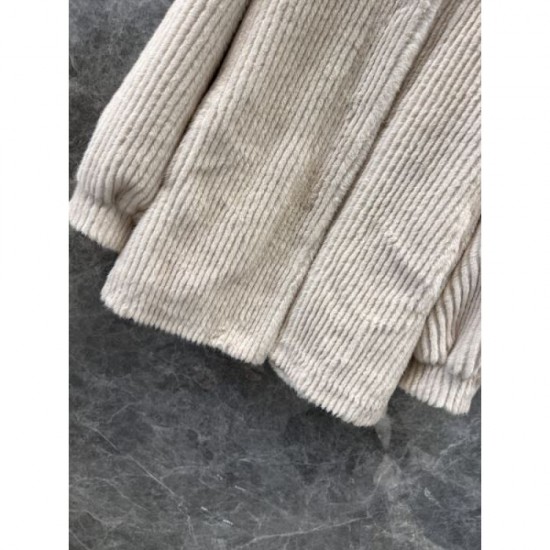 YSL Yves Saint Laurent Coat 2024FW New limited edition is gaining popularity YSL Yves Saint Laurent Coat 2024FW New limited edition is gaining popularity