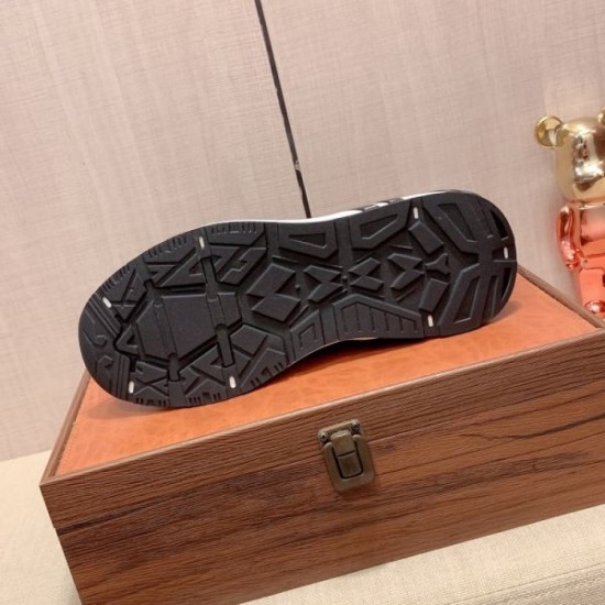 2024FW Men's Sneakers ARMANI Armani will draw attention to your feet. 2024FW Men's Sneakers ARMANI Armani will draw attention to your feet.