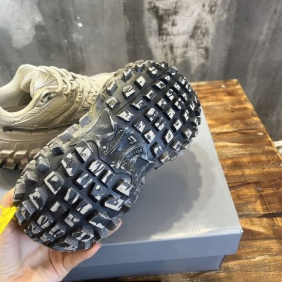 BALENCIAGA Balenciaga's explosively popular 2024SS men's sneakers BALENCIAGA Balenciaga's explosively popular 2024SS men's sneakers