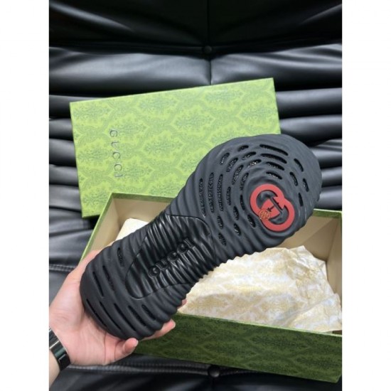 GUCCI Gucci is gaining popularity! Stylish new 2024SS sneakers for men GUCCI Gucci is gaining popularity! Stylish new 2024SS sneakers for men