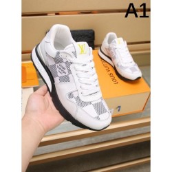 LOUIS VUITTON Adult-like texture 2024SS Men's sneakers