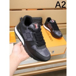 LOUIS VUITTON Adult-like texture 2024SS Men's sneakers