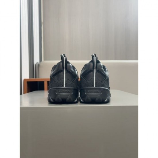 2024FW Men's sneakers LOUIS VUITTON Magazine publication 2024FW Men's sneakers LOUIS VUITTON Magazine publication