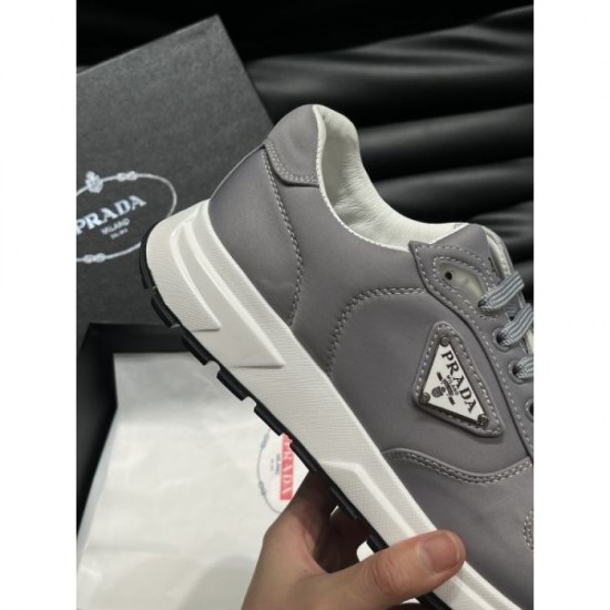 PRADA Simple 2024SS sneakers for men that look up to style PRADA Simple 2024SS sneakers for men that look up to style