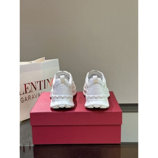 VALENTINO Highly designed 2024SS sneakers for men VALENTINO Highly designed 2024SS sneakers for men