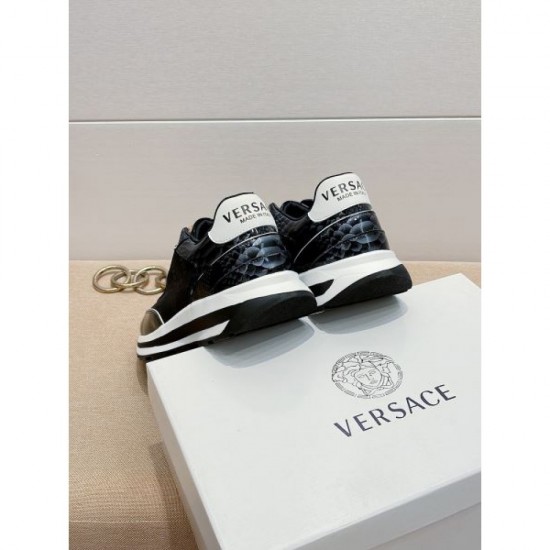 VERSACE Recommended as a gift 2024SS Men's sneakers VERSACE Recommended as a gift 2024SS Men's sneakers