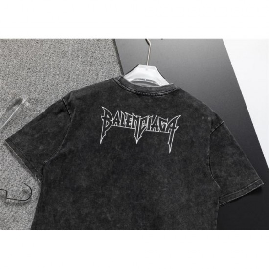 2024SS BALENCIAGA short sleeve T-shirt that is active regardless of the season 2024SS BALENCIAGA short sleeve T-shirt that is active regardless of the season