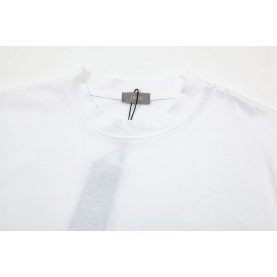 2024SS Spring/Summer new arrivals are coming one after another! DIOR Men's short sleeve T-shirt 2024SS Spring/Summer new arrivals are coming one after another! DIOR Men's short sleeve T-shirt